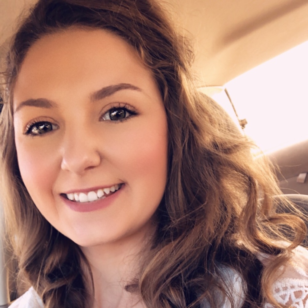 Meet your Posher, Danielle